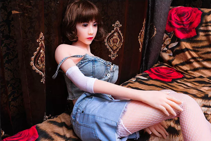 Zuri emotional Asian doll/ sex doll